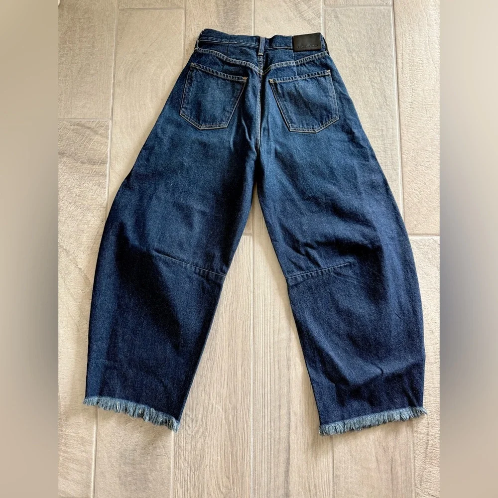 Citizens Of Humanity Blue Denim Horseshoe Wide-Leg Frayed Jeans - Picture 6 of 7